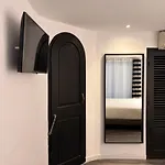 B Hotel Saint-Tropez
