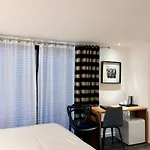 Bロッジ 3* サントロペ