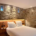 Hotel B 3*