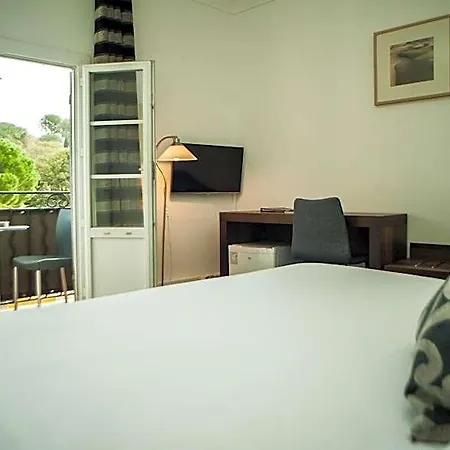 B Hotel Saint-Tropez